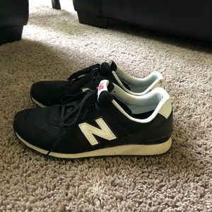 New Balance 696 Sneakers